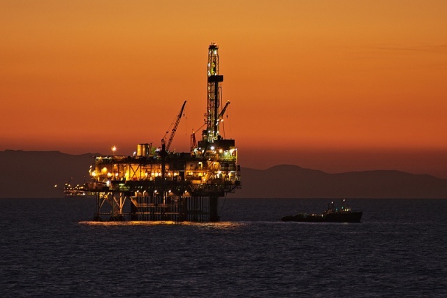 Redistribuer équitablement les revenus des ressources du pétrolière