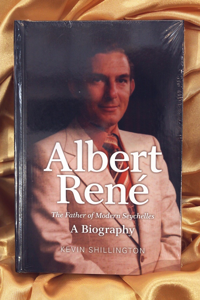 La vie de France Albert René, capturée par les mots d'un historien britannique
