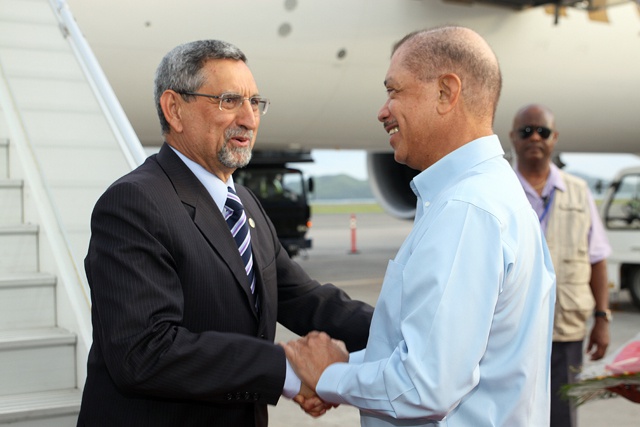 Bem-vindo ao Seychelles! Cabo Verde President arrives for state visit