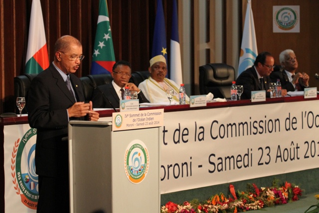 Le 4e Sommet de la COI a eu lieu ce samedi aux  Comores en présence du président des Seychelles James Michel.