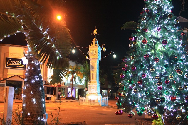 Jingle bells, jingle bells, jingle all the way! Seychelles capital Victoria alight with Christmas cheer