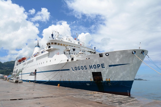 Bringing Knowledge, help and hope! World's largest floating book fair 'Logos Hope' begins Africa tour in Seychelles