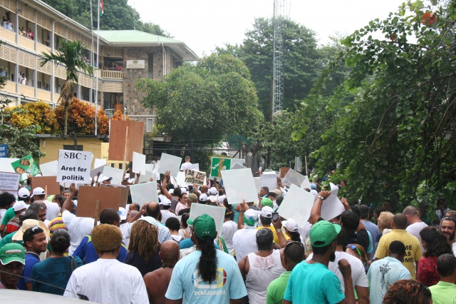 L’opposition manifeste contre  la télévision des Seychelles pour "un manque d’impartialité"