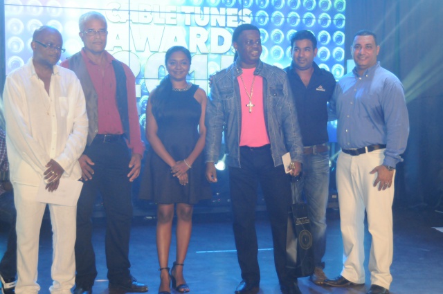 Seychelles top selling artists shine at Cable Tunes Music Awards