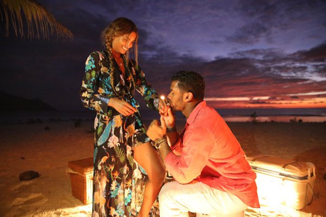 ‘She said yes!’ American singer, football star get engaged in Seychelles