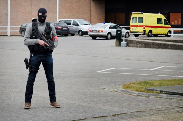 Abdeslam, en prison à Bruges, refuse d'être livré à la France