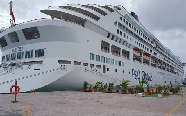 Le MS Aurora est le navire de croisière le plus long à avoir accosté au Port de Victoria aux Seychelles