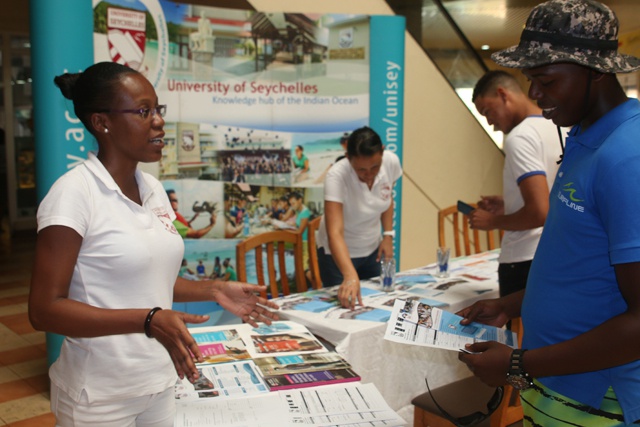 University of Seychelles holds road show to increase number of applicants for international courses