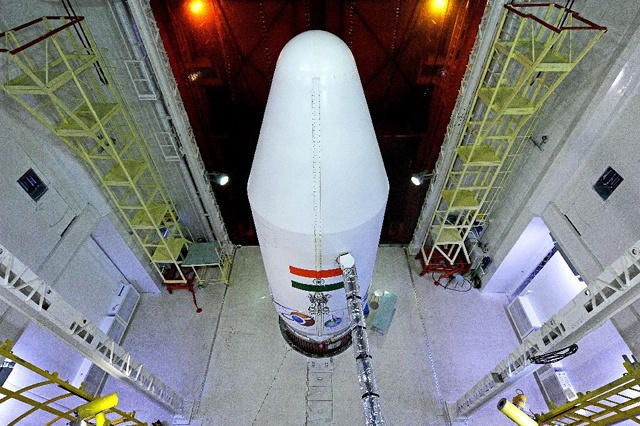 India's budget mini space shuttle blasts off