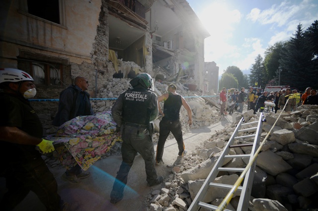 Dozens dead as Italy struck by powerful quake