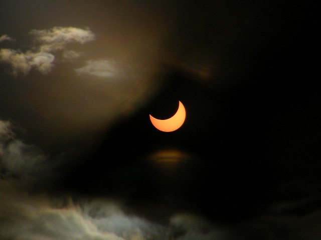 Seychelles' residents can observe partial solar eclipse Thursday afternoon (but be careful!)