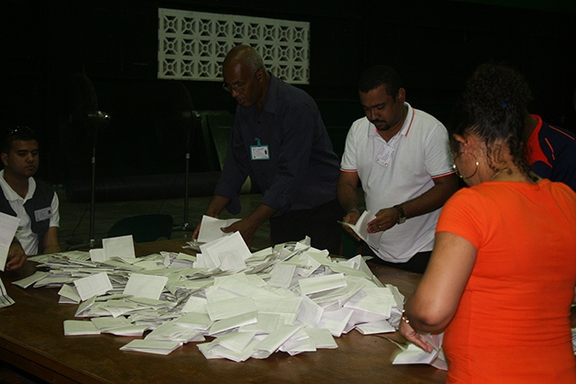 Les Seychelles attendent les résultats des élections législatives.