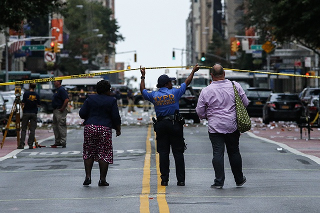 Trois attaques samedi aux Etats-Unis ravivent la peur du "terrorisme"