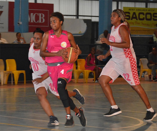 Seychellois basketballer plays for French club in departmental league competition