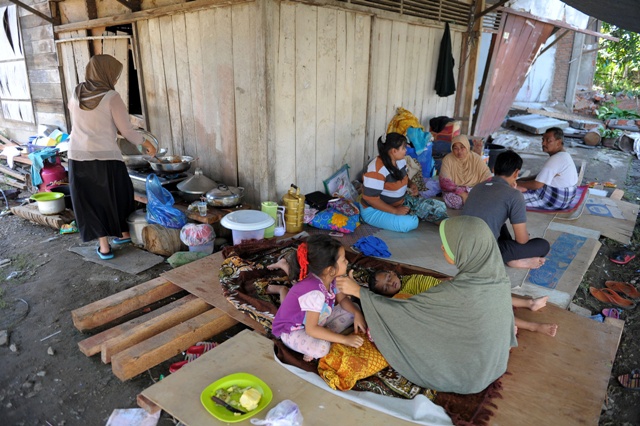 45,000 left homeless after Indonesia quake