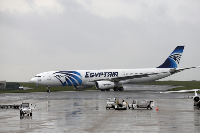 Traces from EgyptAir victims point to blast on plane