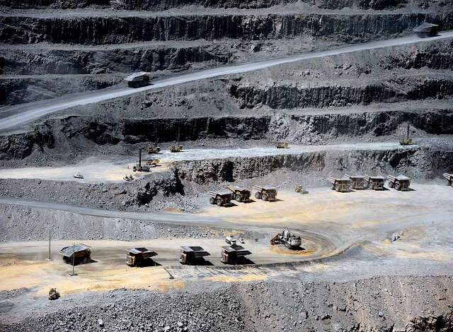 Africa mining sector meets amid commodity price comeback