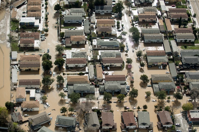 California requests $440 mn for flood control after dam crisis