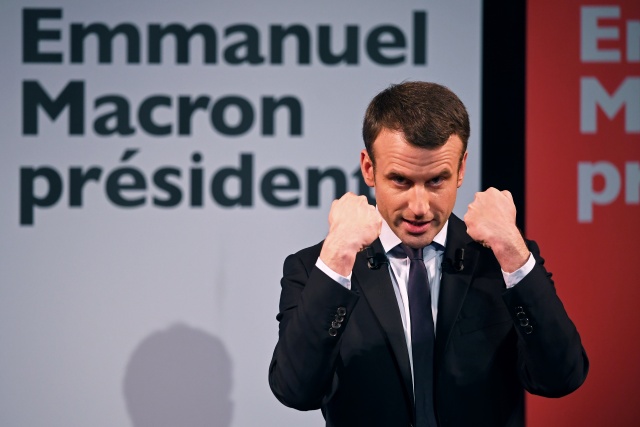 New poll shows France's Macron leading in first round