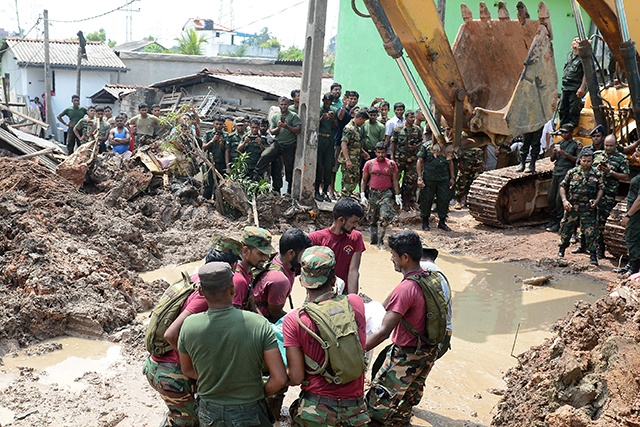 Sri Lanka garbage dump collapse kills 11