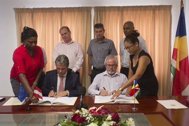 Austria, Seychelles sign air transport agreement; increase in tourism, trade expected