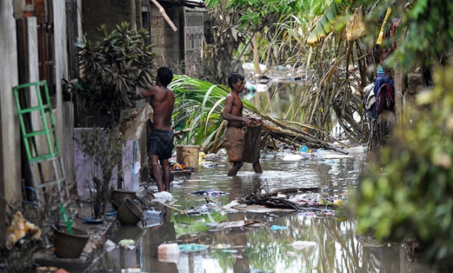Plus de 100 morts dans des inondations au Sri Lanka