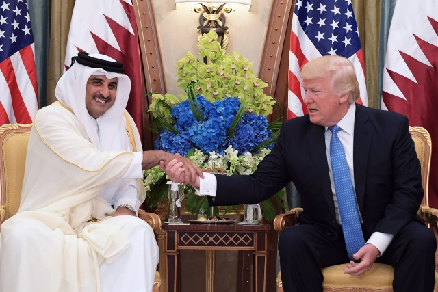 Gulf states, Egypt cut ties with Qatar