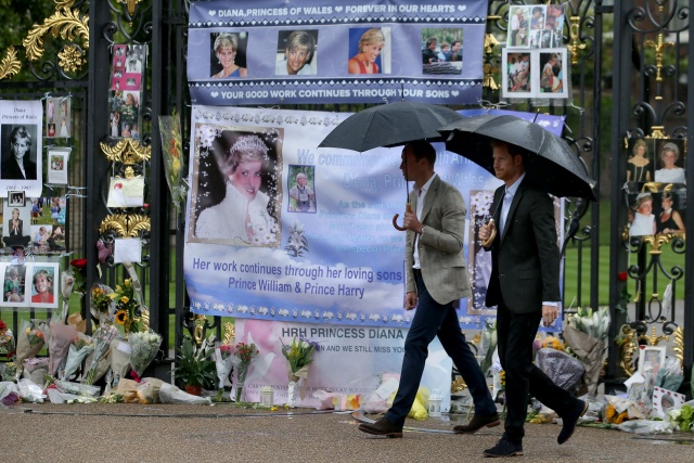 Diana mourned on 20th anniversary of her death