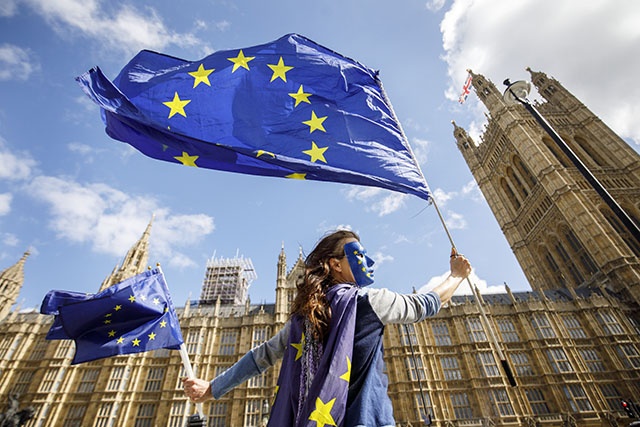 GB/Brexit: Première étape franchie sur le chemin de l'abrogation du droit européen
