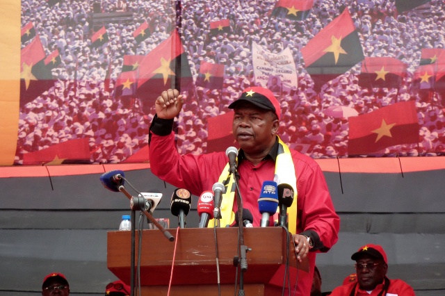 Angola swears in Lourenco, first new president for 38 years