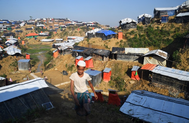 UN turns up pressure on Myanmar over Rohingya crisis