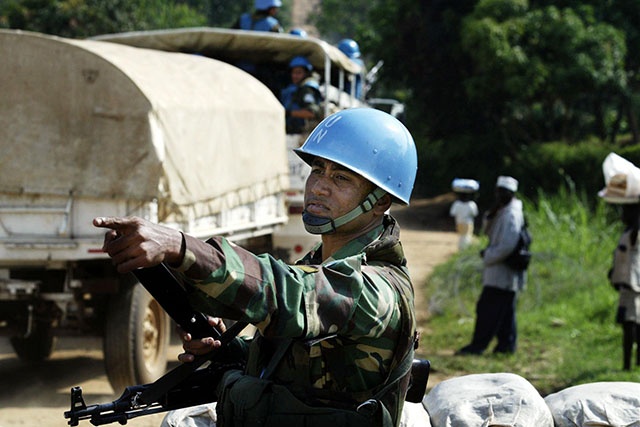 Le président tanzanien "attristé" par la mort des Casques bleus en RDC