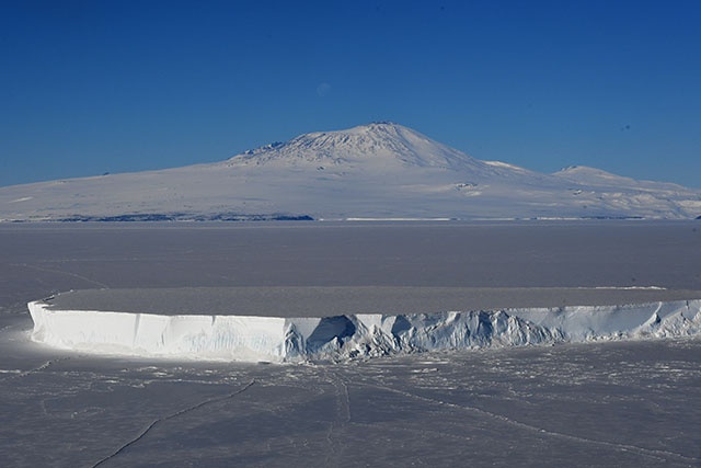 Une mission scientifique en route pour l'iceberg A68