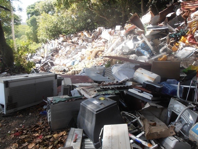 Un broyeur industriel pour aider à réduire le volume de déchets aux Seychelles