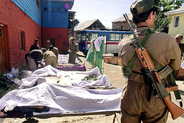 Violences au Cachemire: 10 morts, dont un universitaire
