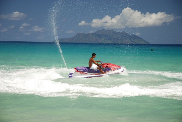 Seychelles mandates basic training for watercraft operators