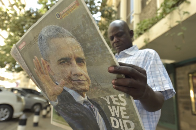 Obama visits Kenyan family, to launch youth centre