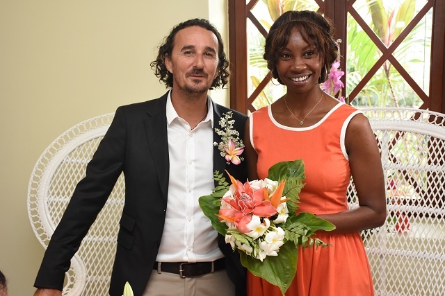 Le bureau du maire, un cadre plus beau, est un nouvel emplacement pour les mariages civils aux Seychelles