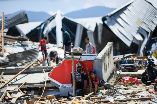 Indonesia quake kids traumatised as rescuers race against clock
