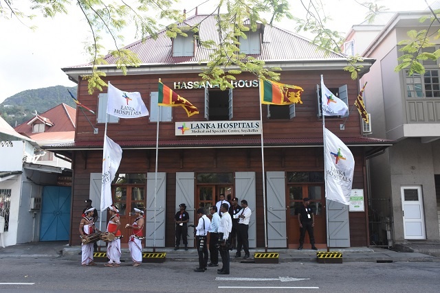 Highlighting medical links, Sri Lankan President visits Lanka Hospital branch in Seychelles