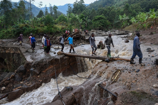 At least 41 dead in Uganda landslide