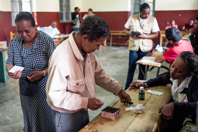 Madagascar counts votes in tense election run-off