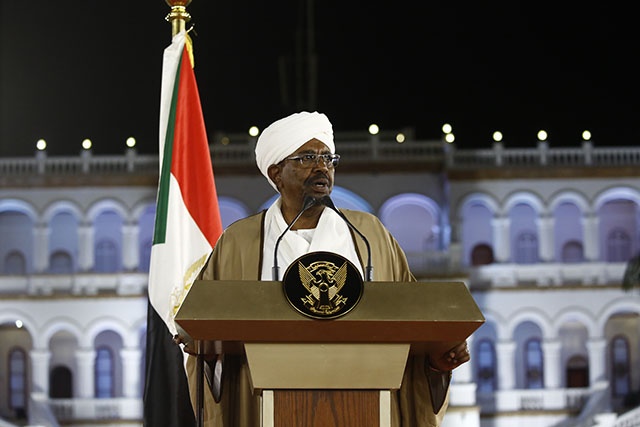 Soudan: changements dans les hautes sphères du pouvoir mais la contestation perdure