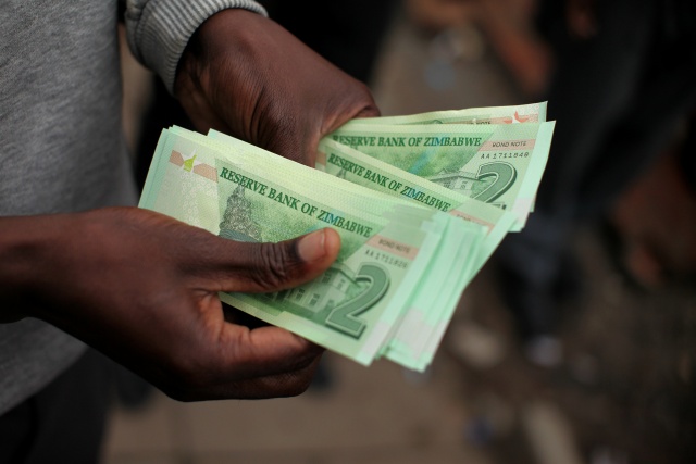 Botswana offers Zimbabwe $600-mn to ease crisis: report