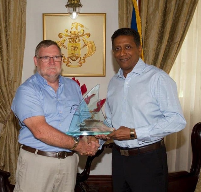 Seychelles' president receives Shark Research Institute award for protection of marine areas