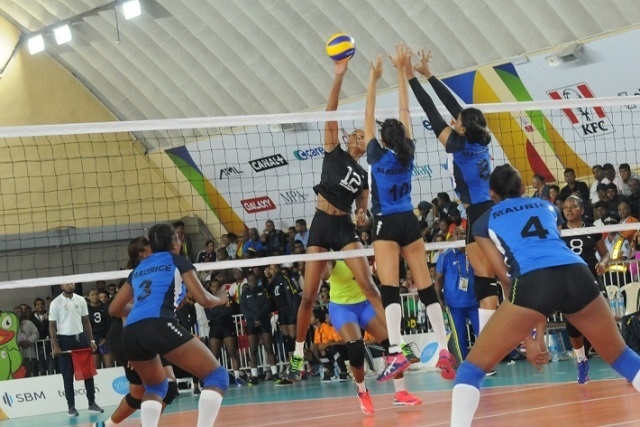L’équipe de volleyball féminine des Seychelles revient en force pour remporter la troisième médaille d’or aux Jeux de l’océan Indien