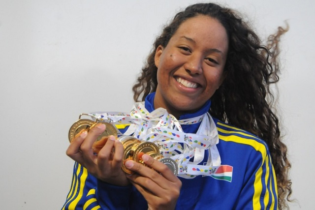 Retour en or: Felicity Passon décroche la première médaille des Seychelles pour la nage sur le dos aux Jeux africains