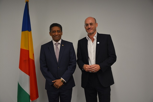 President of Seychelles thanks Waitt Foundation for $ 750,000 in grants for sustainable marine activities
