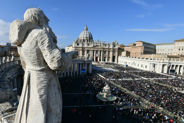 Pope to elevate British convert Newman to sainthood