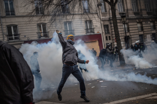 France braced for second day of stoppages as strike bites